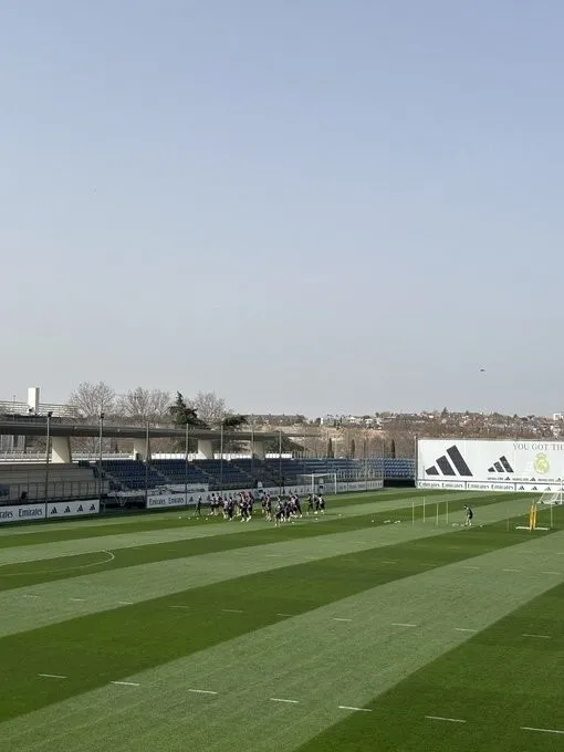 皇冠体育官方网站-TA：因有9人缺战塞尔塔，皇马今日提拔8位青训小将参加训练