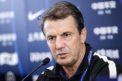 皇冠体育-第三次挑战上海海港 何塞：这一次士气高涨没压力