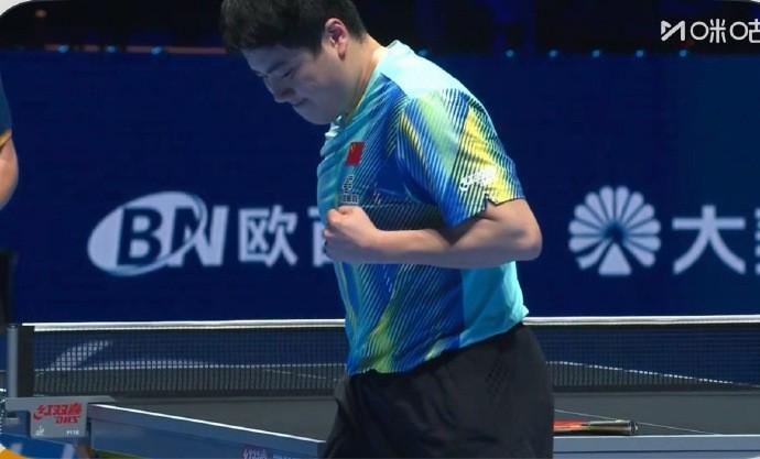 皇冠体育登录-梁靖崑两战两负无缘澳门乒乓球世界杯淘汰赛，奥恰洛夫出线