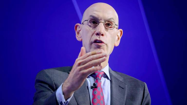 皇冠体育登录-反摆烂新规5月29日投票！NBA面临两大难题 追梦呼吁往死里罚